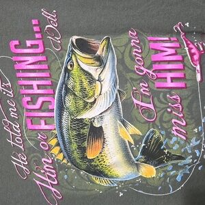 Women's Buck Wear Outdoors T-Shirt